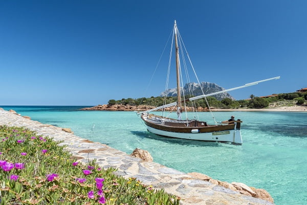 Tour Tavolara Latin Sailboat Armanda Madre Porto San Paolo